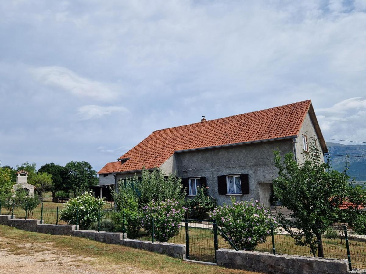 Apartman Lana Kijevo Esterno foto