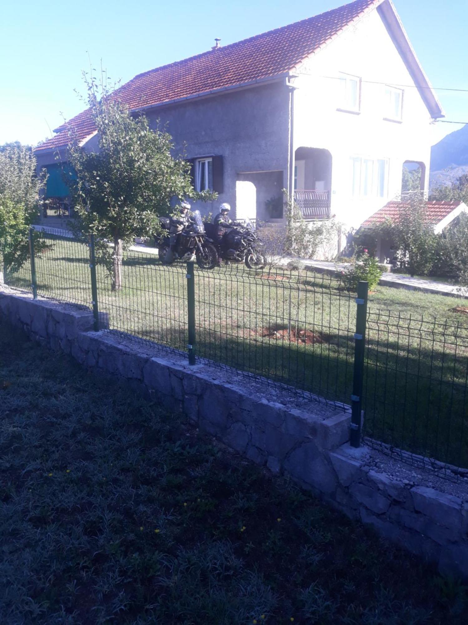 Apartman Lana Kijevo Esterno foto