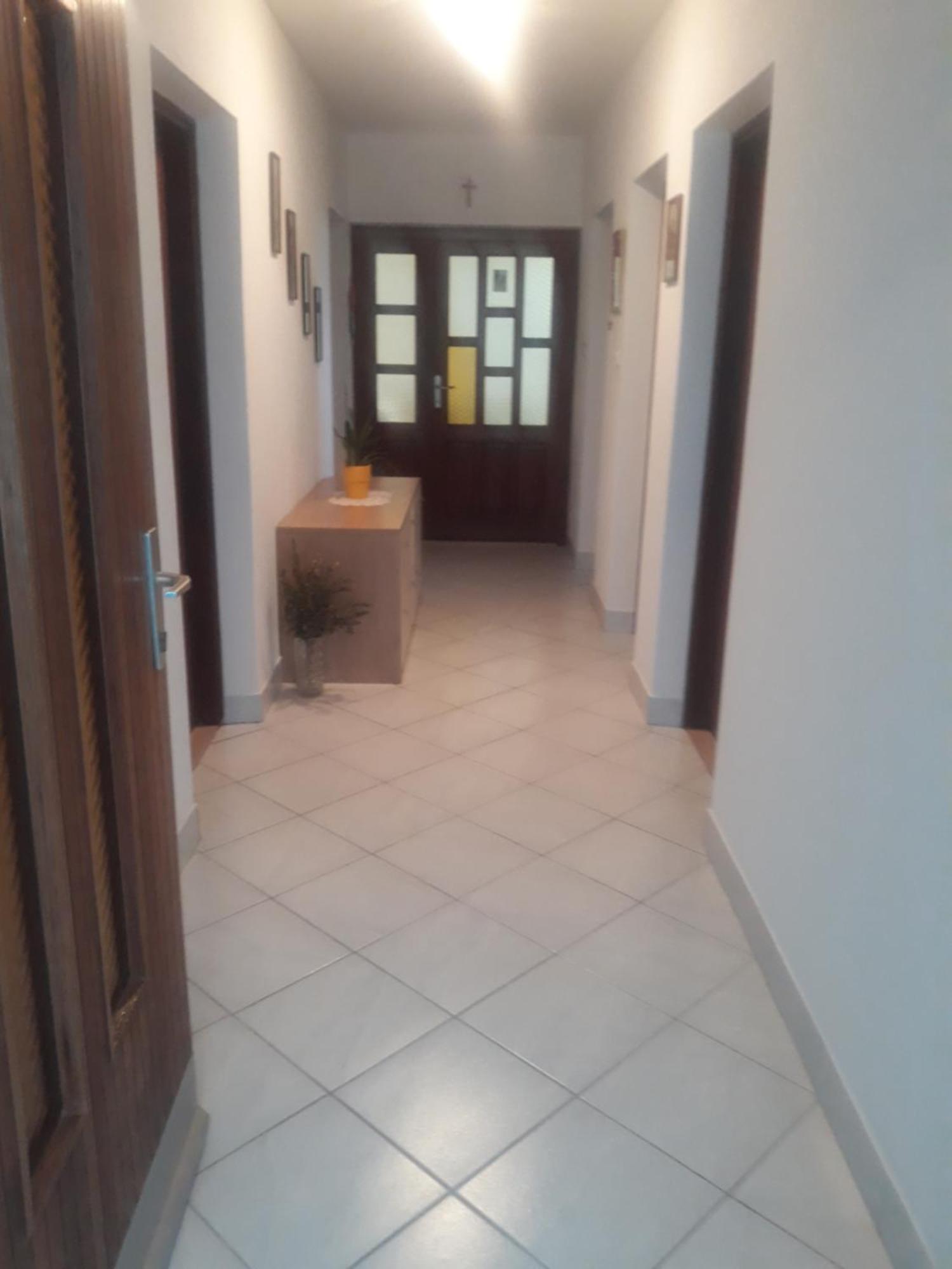 Apartman Lana Kijevo Esterno foto